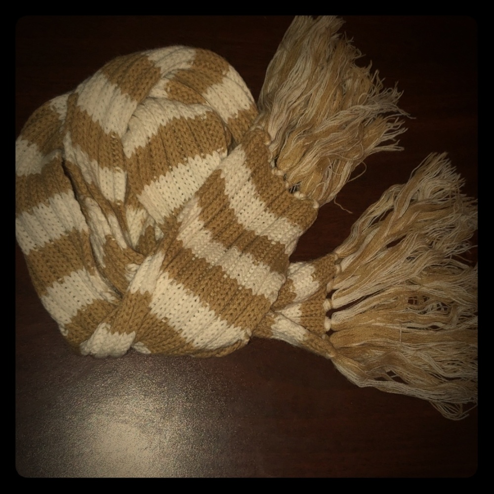 Women scarf